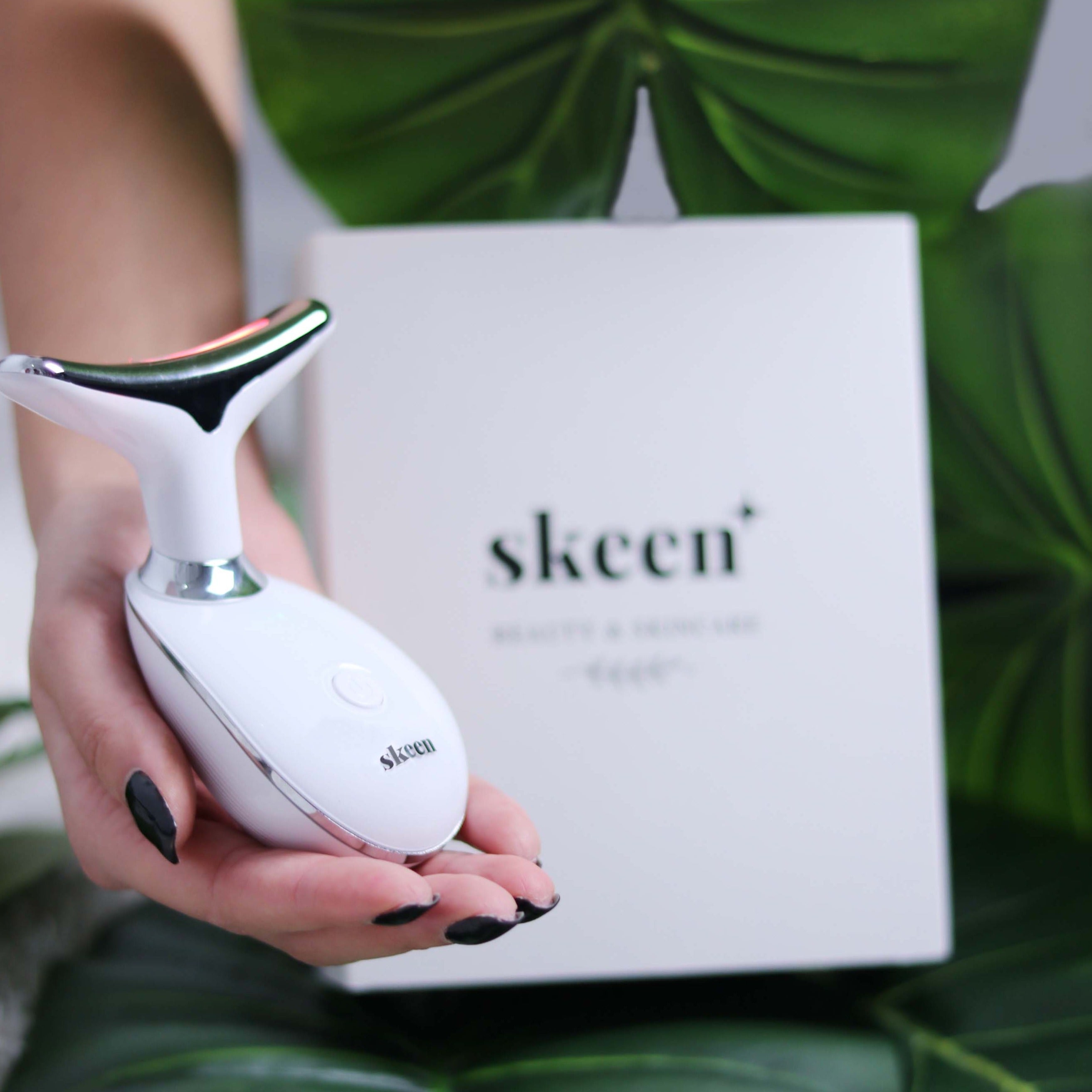 Skeen™ Facelifting Device